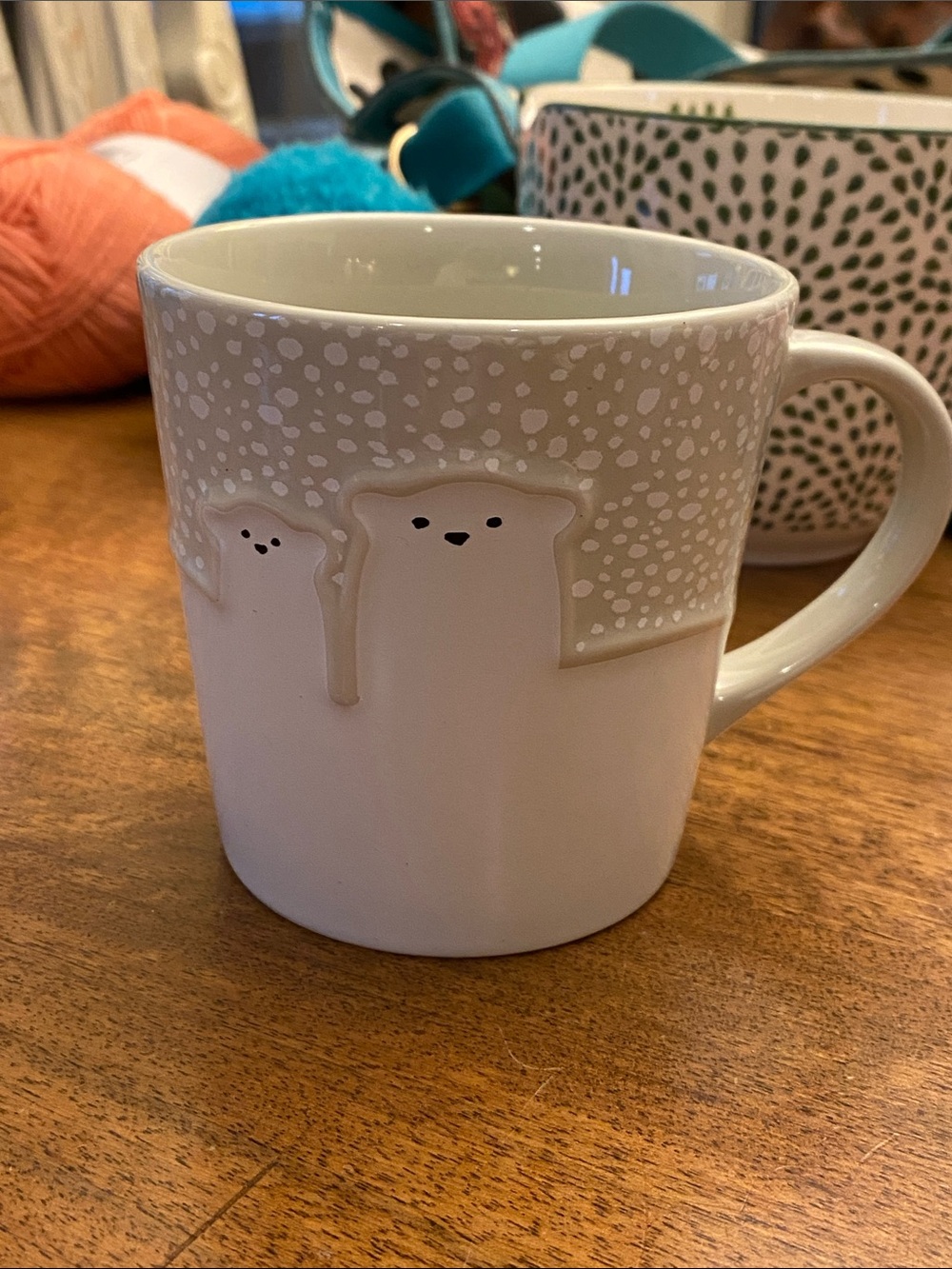 2016 STARBUCKS Polar Bear Mug Cup